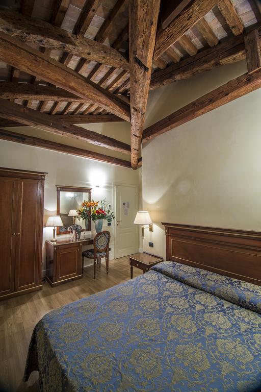 Le Marie Pensión Venecia